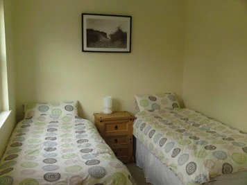 twin bedroom